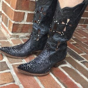 Corral Vintage Cutout Cross Snakeskin Cowboy Boots Woman’s sz 8